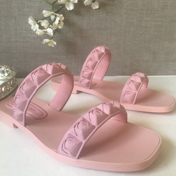 stuart weitzman rosita rubber sandal